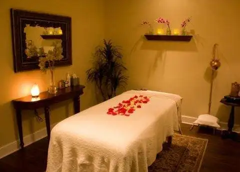 ✨ Discover Pure Relaxation at Lavender Spa in Burlington ✨ in Massage Services in Hamilton - Image 7