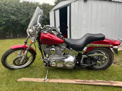 04 Softail classic 59044 km Drives and runs like it should (Video taken is of a cold start) Fuel inj...