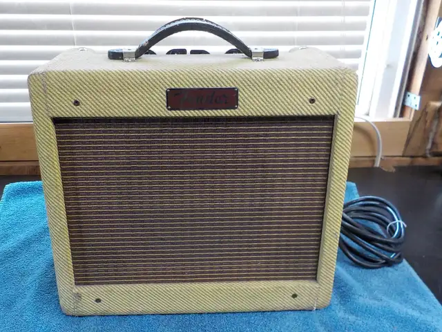 amplificateur Fender in Amps & Pedals in West Island - Image 2