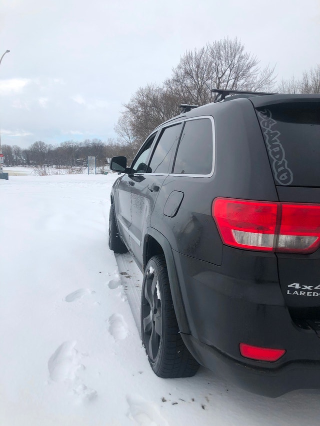 Jeep Grand Cherokee Laredo 2011 full équipe! — photo 2