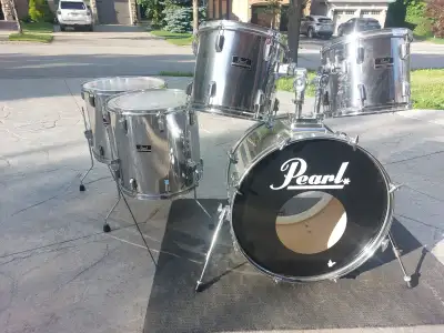 Pearl Export vintage 5pcs drums,12'',13'',16'',18'',22'' shells, View more