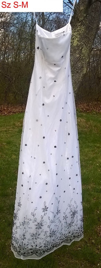 White / Black Coloured Formal Gown. Size S - M