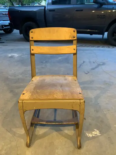  Vintage child’s school chair 