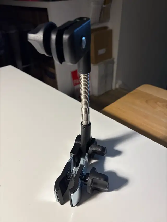 Umbrella Attachment Clip For Baby Strollers in Strollers, Carriers & Car Seats in Markham / York Region - Image 3