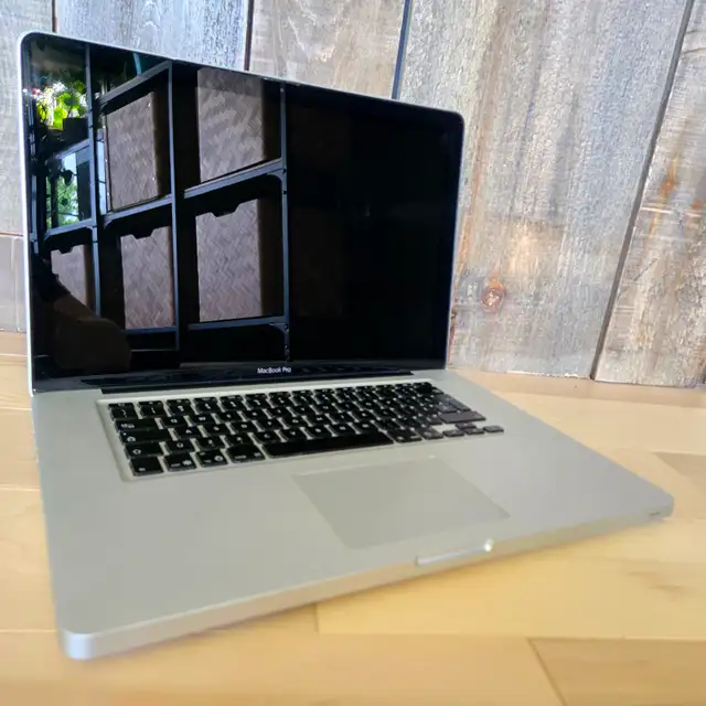 Macbook Pro Mid 2012 15" | Intel i7 | 16 Gb RAM | SSD 256 Gb in Laptops in Laval / North Shore - Image 6