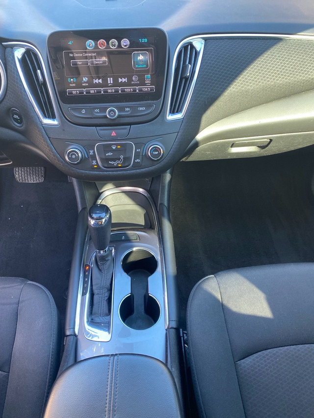 Chevy  Malibu 2018 for sale in Cars & Trucks in Mississauga / Peel Region - Image 4