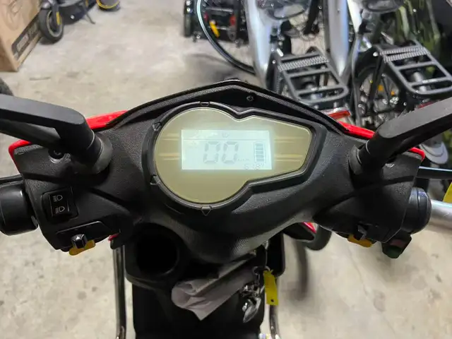 Second-Hand Gemini 60V E-Bike - Gloss Red/Black | Over 65% OFF!! in eBike in City of Toronto - Image 6