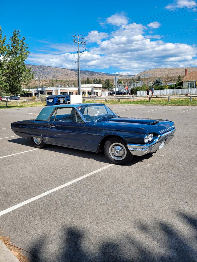1964 Ford Thunderbird in Classic Cars in Penticton