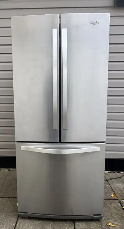 Whirlpool 30” fridge - delivery possible , View more
