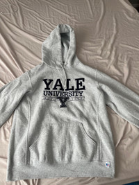 Boathouse Yale hoodie, size medium, barley worn