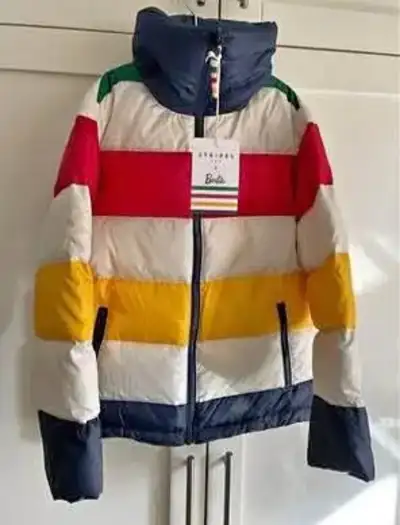 Hudsons Bay HBC stripes childrens Reversible Unisex puffer jacket Fits kids 5-8 Pick up Yonge and Fi...