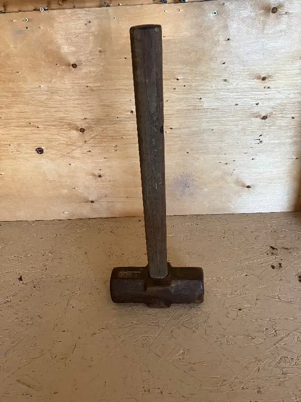 Sledge hammer512633962486179840