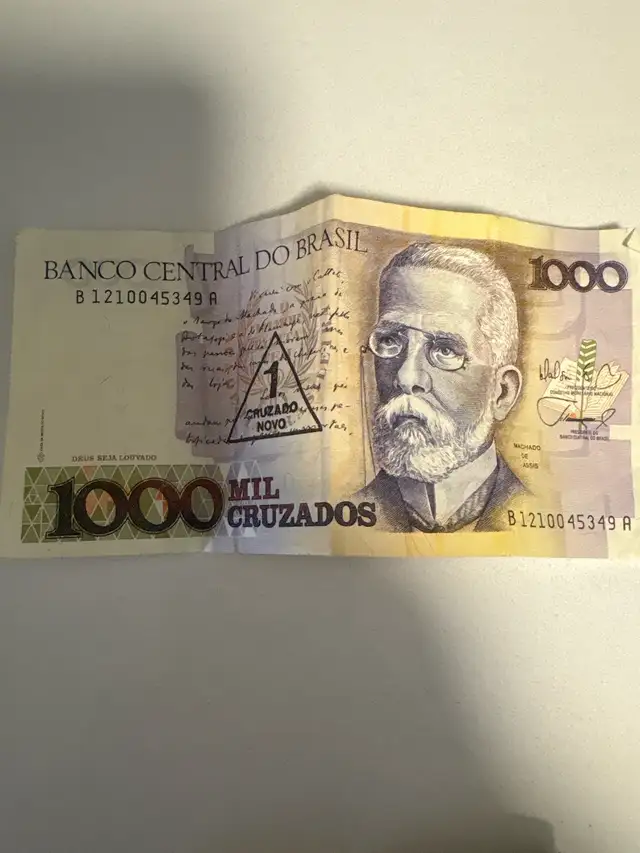 Billet de 1000 Cruzados in Arts & Collectibles in City of Montréal - Image 2