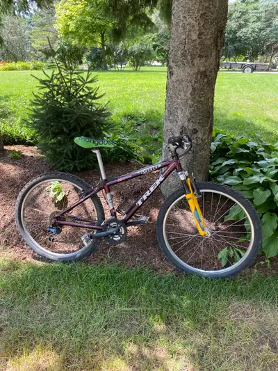 Trek 6500 mountain bike, View more