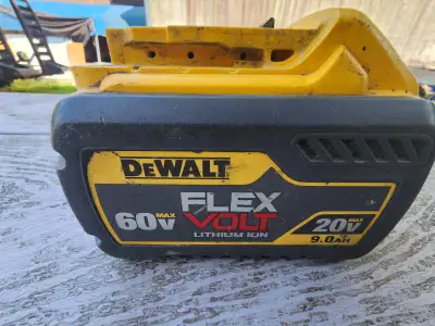DEWALT 20V/60V MAX FLEXVOLT 9.0 AH BatteryModel # DCB609, View more
