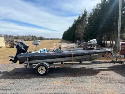 Awesome boat , with 50 hp 4 stroke Suzuki very low hours ,, trailer is in great shape, very steady b...