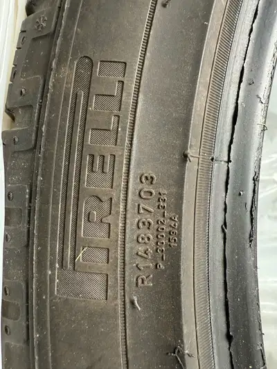 Pirelli scorpion winters 255/40/r21 Used for one winter on my Audi SQ5. Set of 4