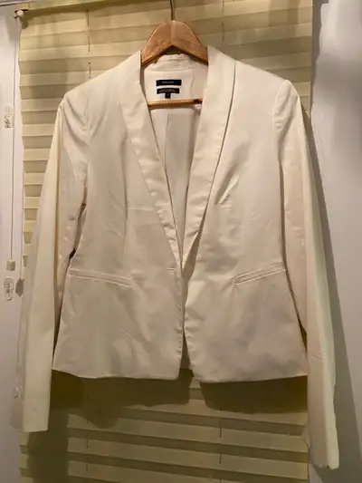 Blazer RW&Co, View more