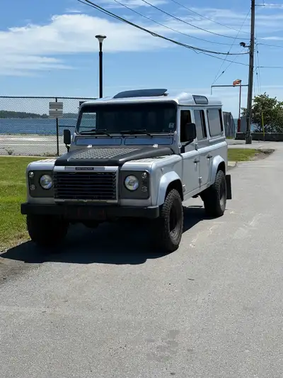 Opportunities to own an original, un restored and rust free European spec defender 110 are incredibl...