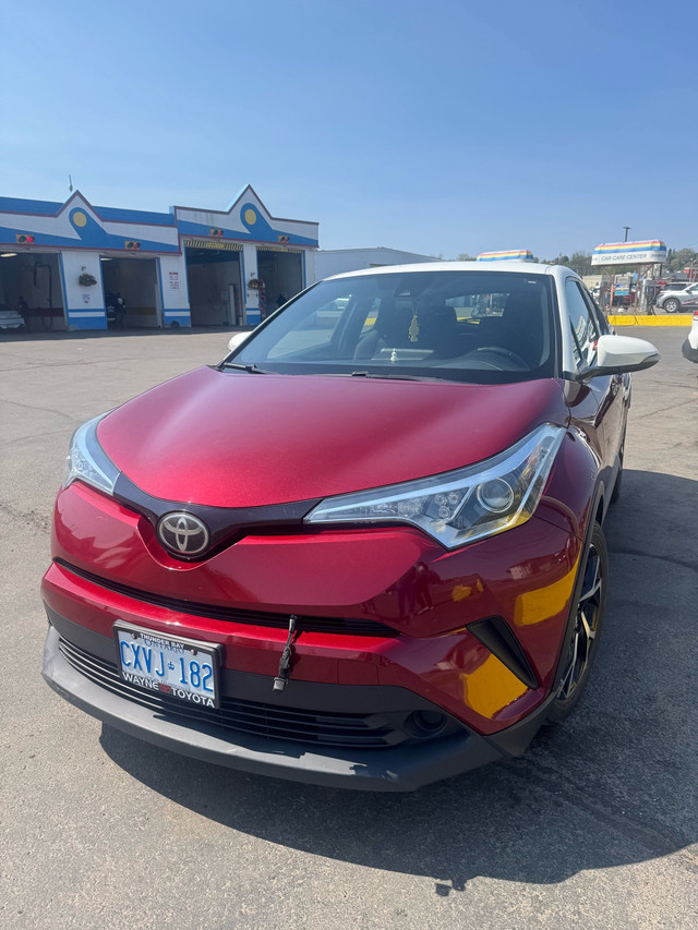 Toyota CH-R 2018 in Cars & Trucks in Thunder Bay - Image 2