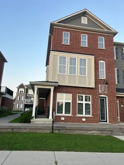 *Prime Store Front Exposure Location In the Heart Of Uptown Waterdown Dundas/Spring Creek Commercial...