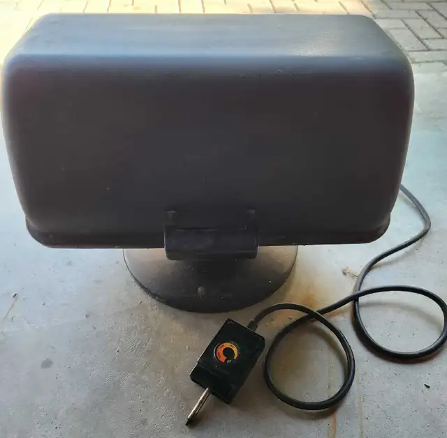 Portable Electric BBQ  in BBQs & Outdoor Cooking in Windsor Region - Image 3