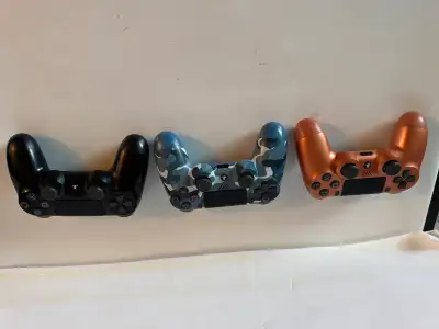 Playstation 4 PS4 Controllers Price per Item, View more