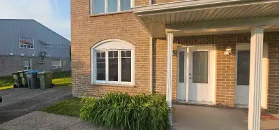 Appartement 5 1/2 à Louer à Lévis - Saint-Étienne-de-Lauzon