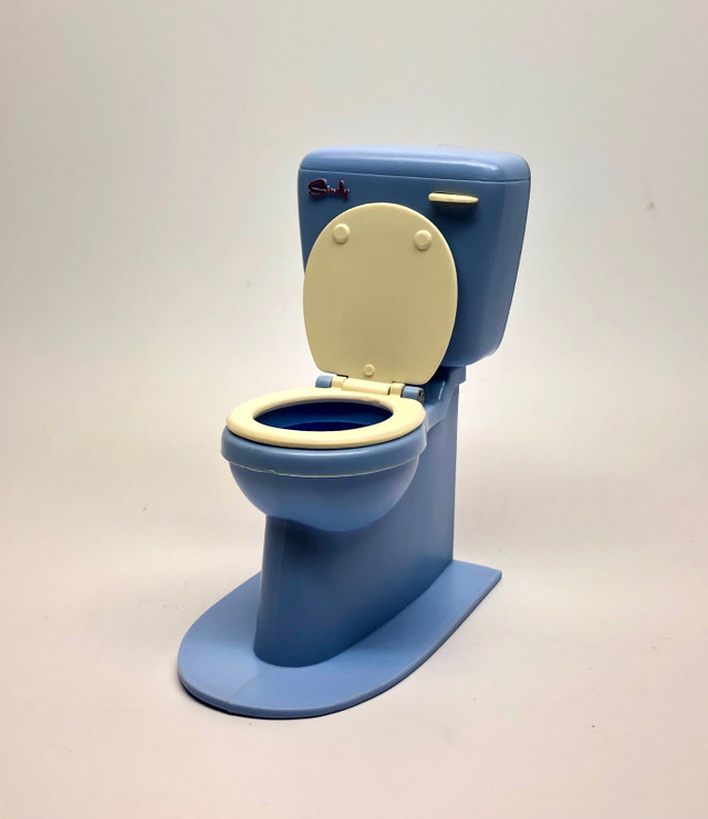 Vintage Sindy Doll Toilet for Dollhouse
 in Toys & Games in Bedford - Image 2