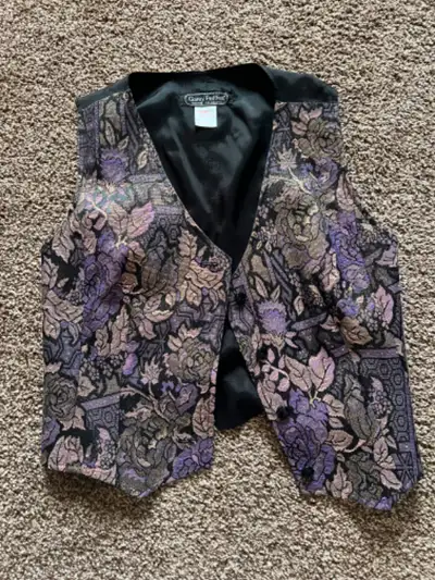 Ladies Vest Purple/Pink on Black Shimmer Like new Size 4 Petite