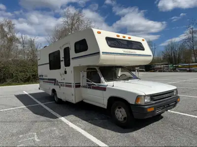 Hi, I would like to sell my Toyota Warrior 21ft long class C that is completely renovated inside wit...