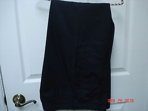 NAVY BLUE TWO PIECE SUIT AND TIE - SIZE 20 in Men's in City of Toronto - Image 2
