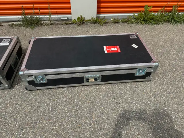 Two Clydesdale Heavy Duty Hard Shell Cargo Cases (Trunks)62863271934466122