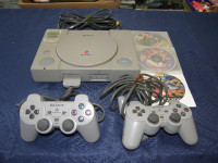 Console Playstation 1 PS1 avec la Puce 2 Manette et 1 Carte Mémo