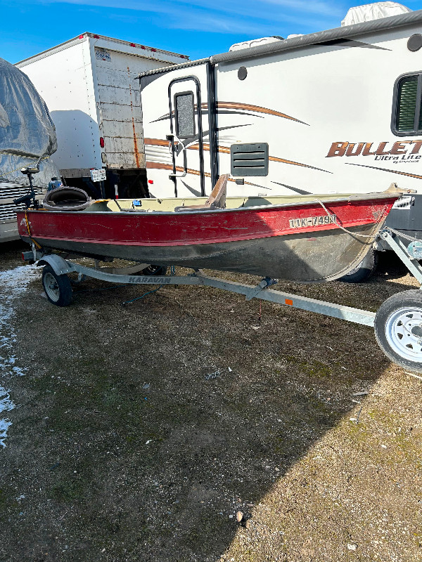 14ft boat, trailer motor in Powerboats & Motorboats in Vernon