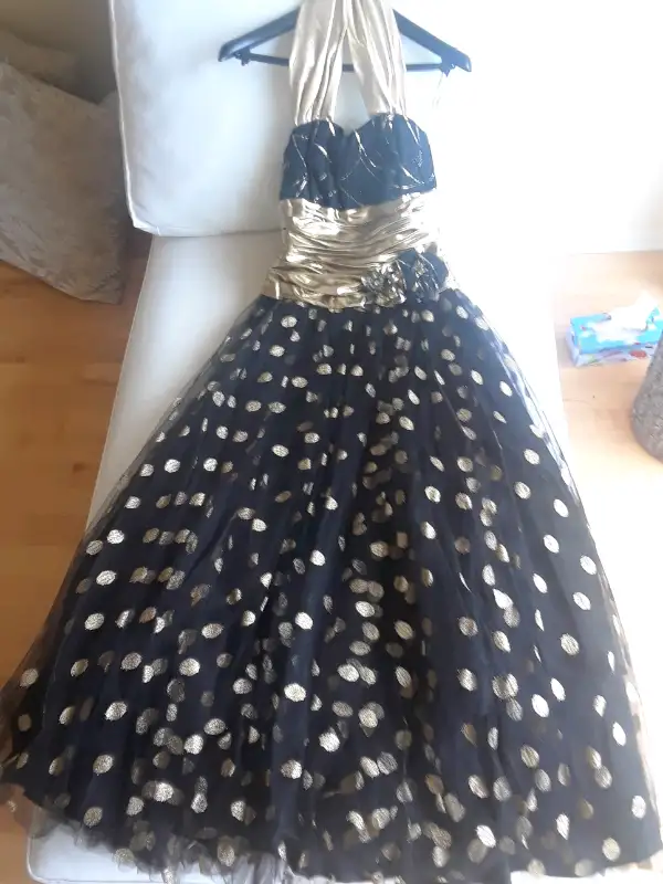 PROM GOWN size 10633475399477771217