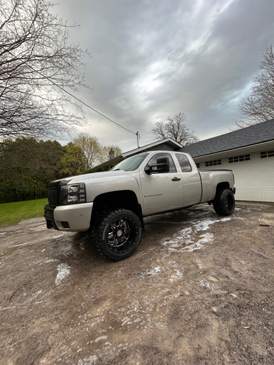 2009 Chevy Silverado 1500 ext cab 4x4