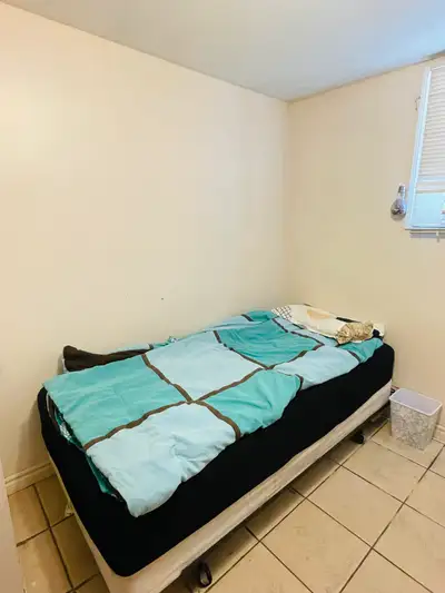 Furnished room for single occupancy available from May 1st to Aug 31st 2025. 3 mins walk to Conestog...