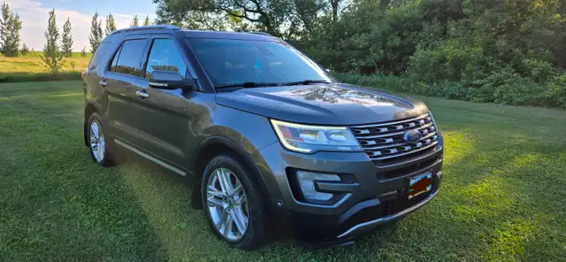 2017 Ford Explorer Limited561999688363550722