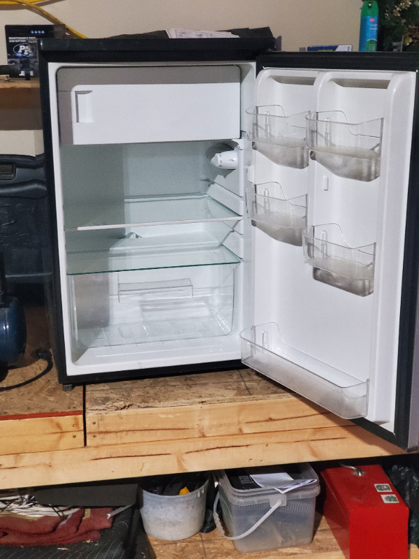 Mini fridge/ beer fridge in Refrigerators in Edmonton - Image 2
