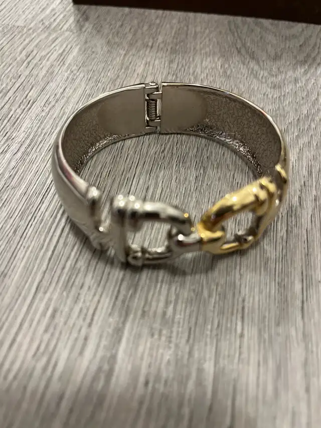 Two-Tone Bracelet64170260809986120