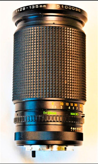$50 OBO Vintgae EUC Zykkor Auto Zoom lens 28-135mm f4-5.5  72mm