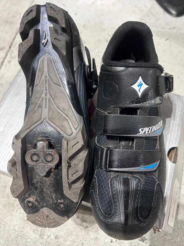 Mountain Bike Shoes sz 37 in Clothing, Shoes & Accessories in Oshawa / Durham Region - Image 2