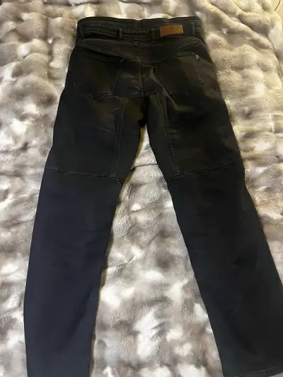 Trilobite Parado Jean size 34W34L worn only a few times. Stretch fabric and very comfortable. For re...