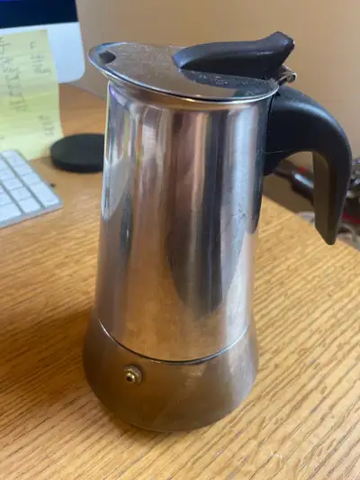 IKEA bialetta style 4 cup stove top coffee maker. In good condition and makes great coffee.