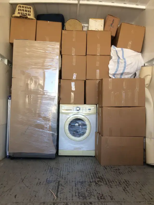 Moving & Logistics451077283345879041