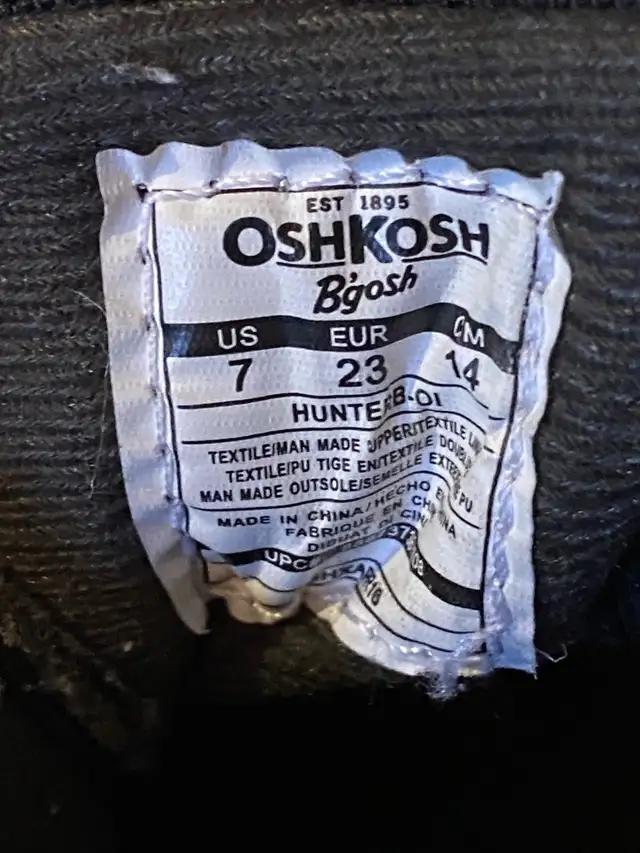 OshKosh Boys boots - size 7 in Clothing - 2T in Kitchener / Waterloo - Image 4