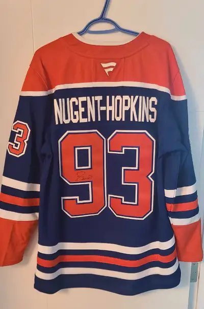 Brand New - Men's Large - size 52 2025 Fanatics Premium Jersey Oilers Home Jersey $439.99 (Firm) Wit...