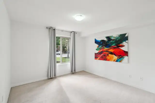 GORGEOUS  OKOTOKS  CONDO  -  2BDRM