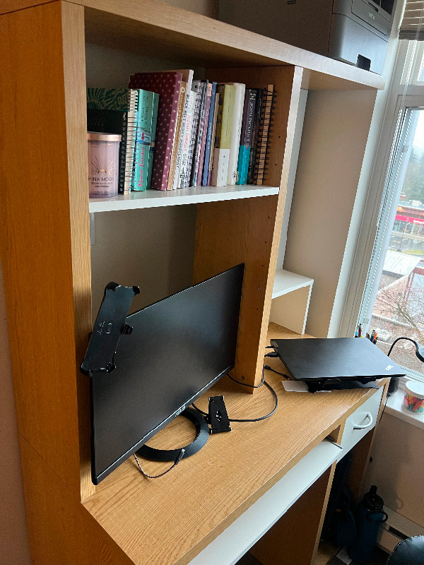 Computer desk in Desks in Burnaby/New Westminster